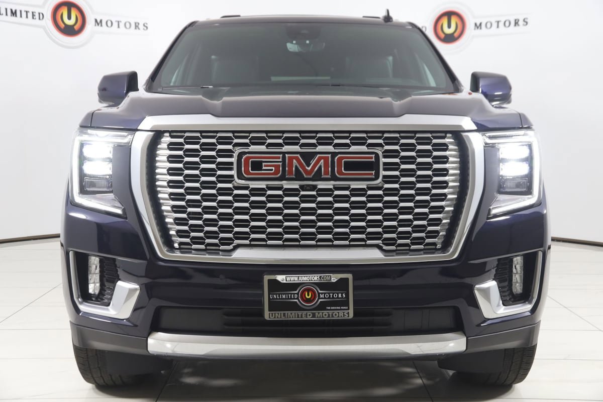 Used 2023 GMC Yukon XL Denali w/ Advanced Technology Package AWD/4WD image 56