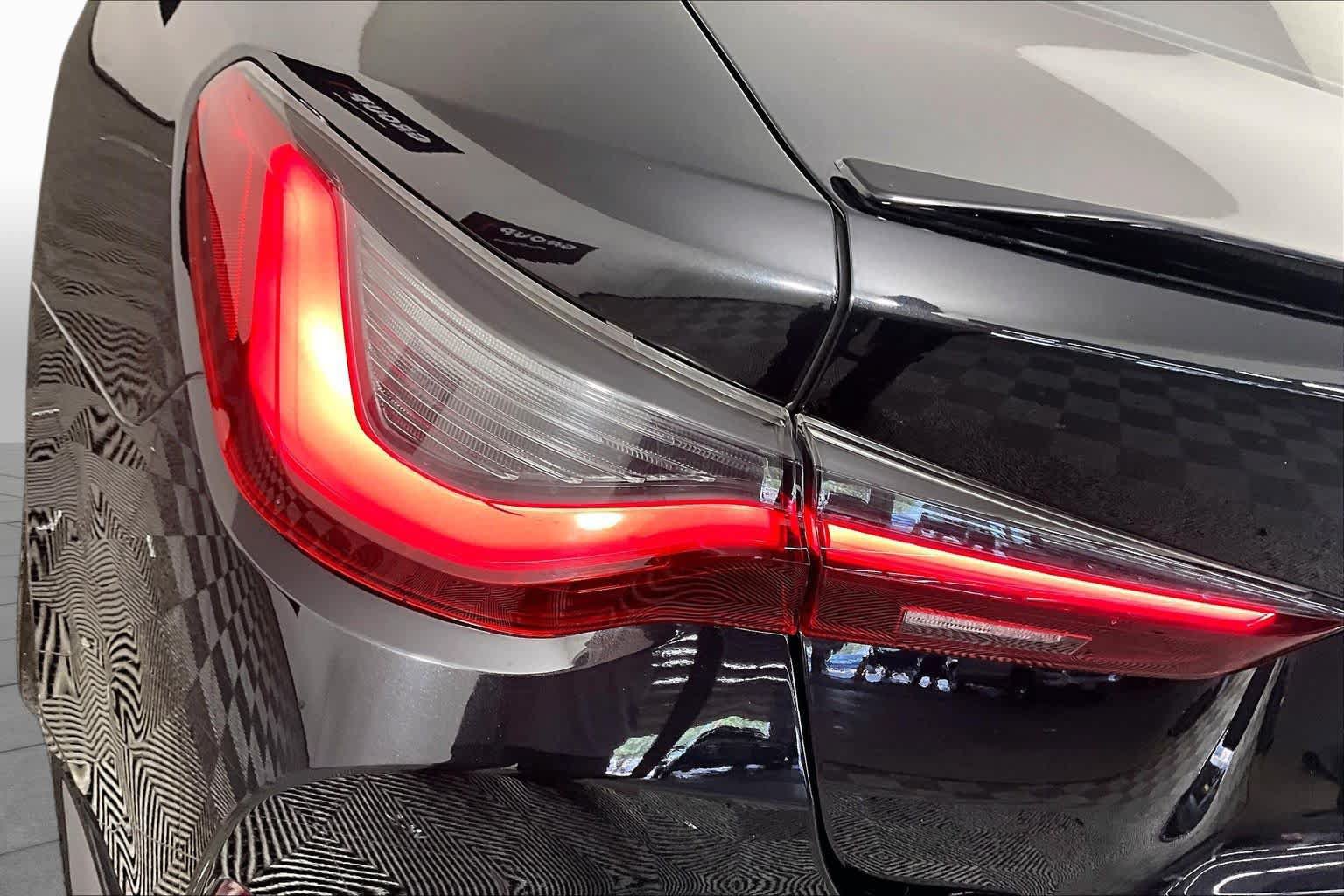 Used 2021 BMW M4 Coupe w/ Executive Package RWD image 27
