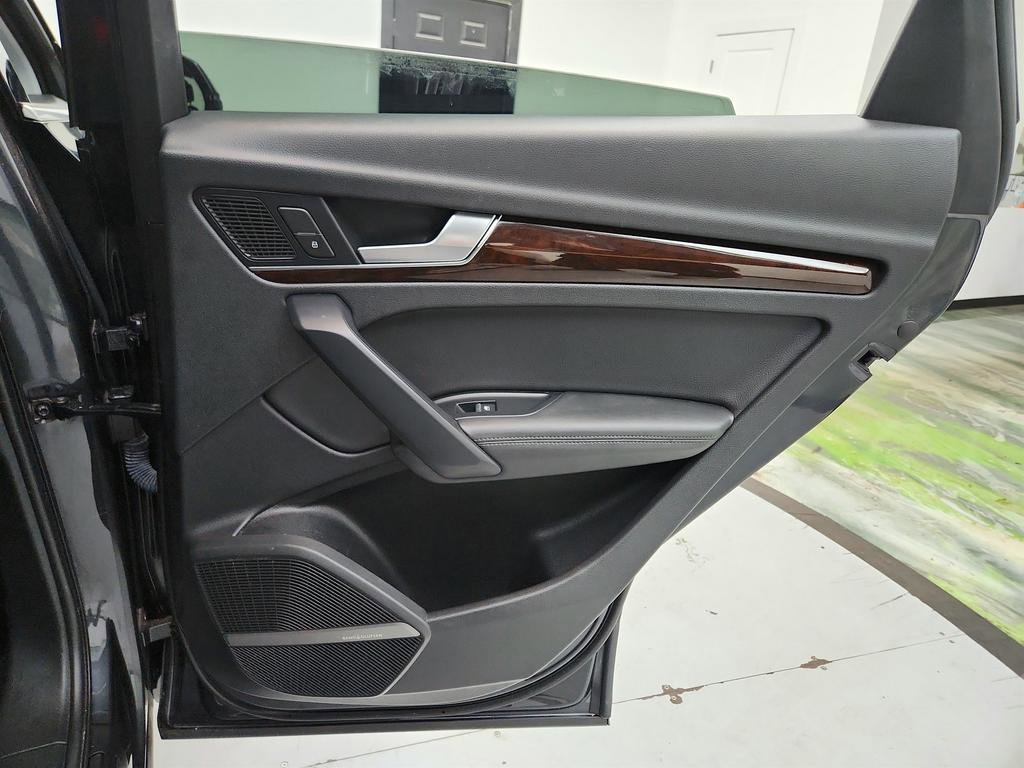 Used 2019 Audi Q5 2.0T Premium Plus w/ Premium Plus Package image 31
