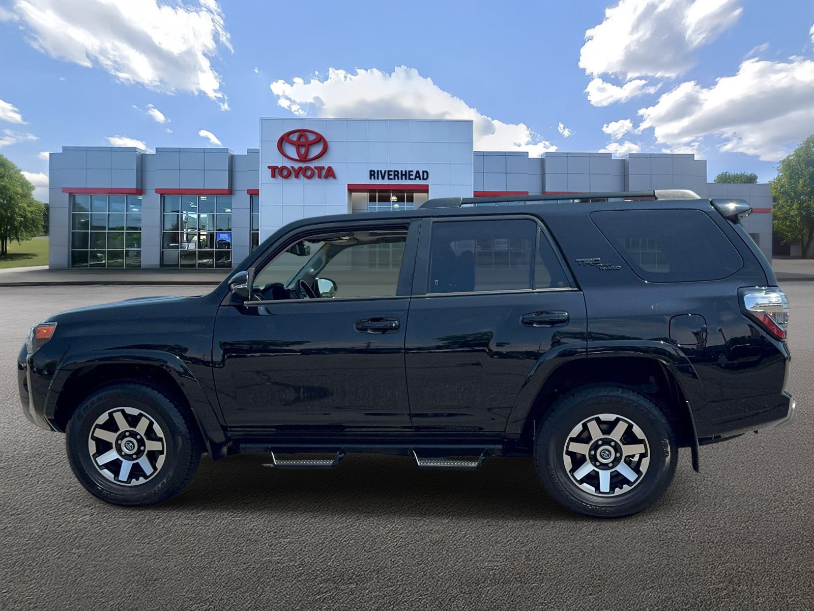 Certified 2024 Toyota 4Runner TRD Off-Road Premium w/ Moonroof Package AWD/4WD image 5