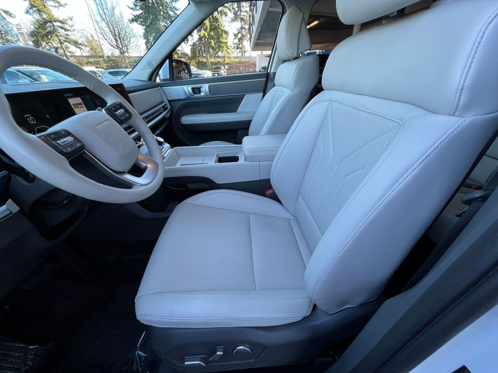 Used 2025 Hyundai Santa Fe SEL image 29