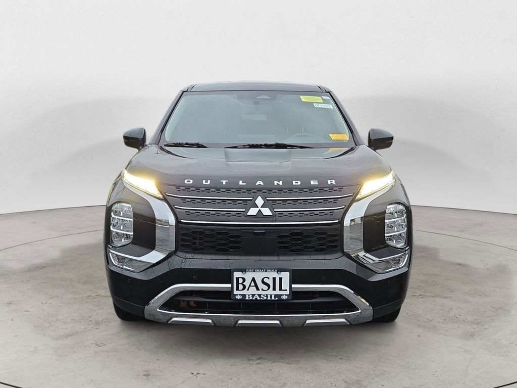 Used 2022 Mitsubishi Outlander SE AWD/4WD image 8