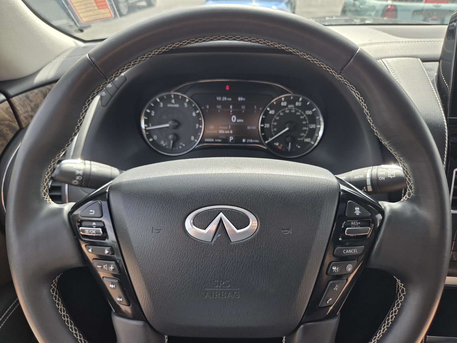 Used 2023 INFINITI QX80 Premium Select w/ All-Season Package AWD/4WD image 28