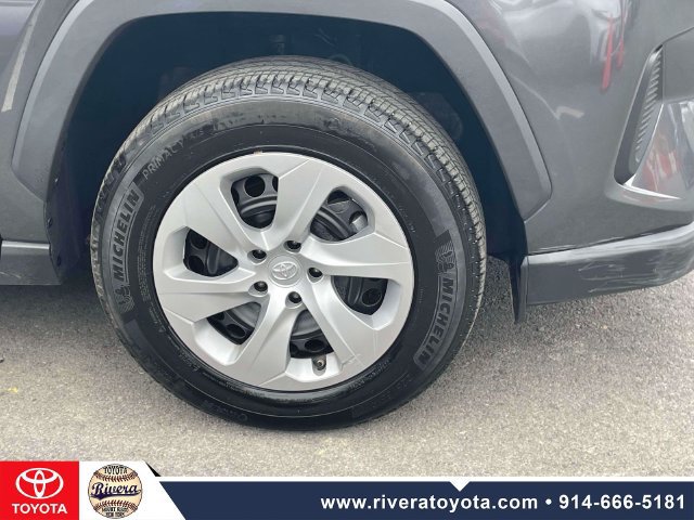 Certified 2024 Toyota RAV4 LE AWD/4WD image 9