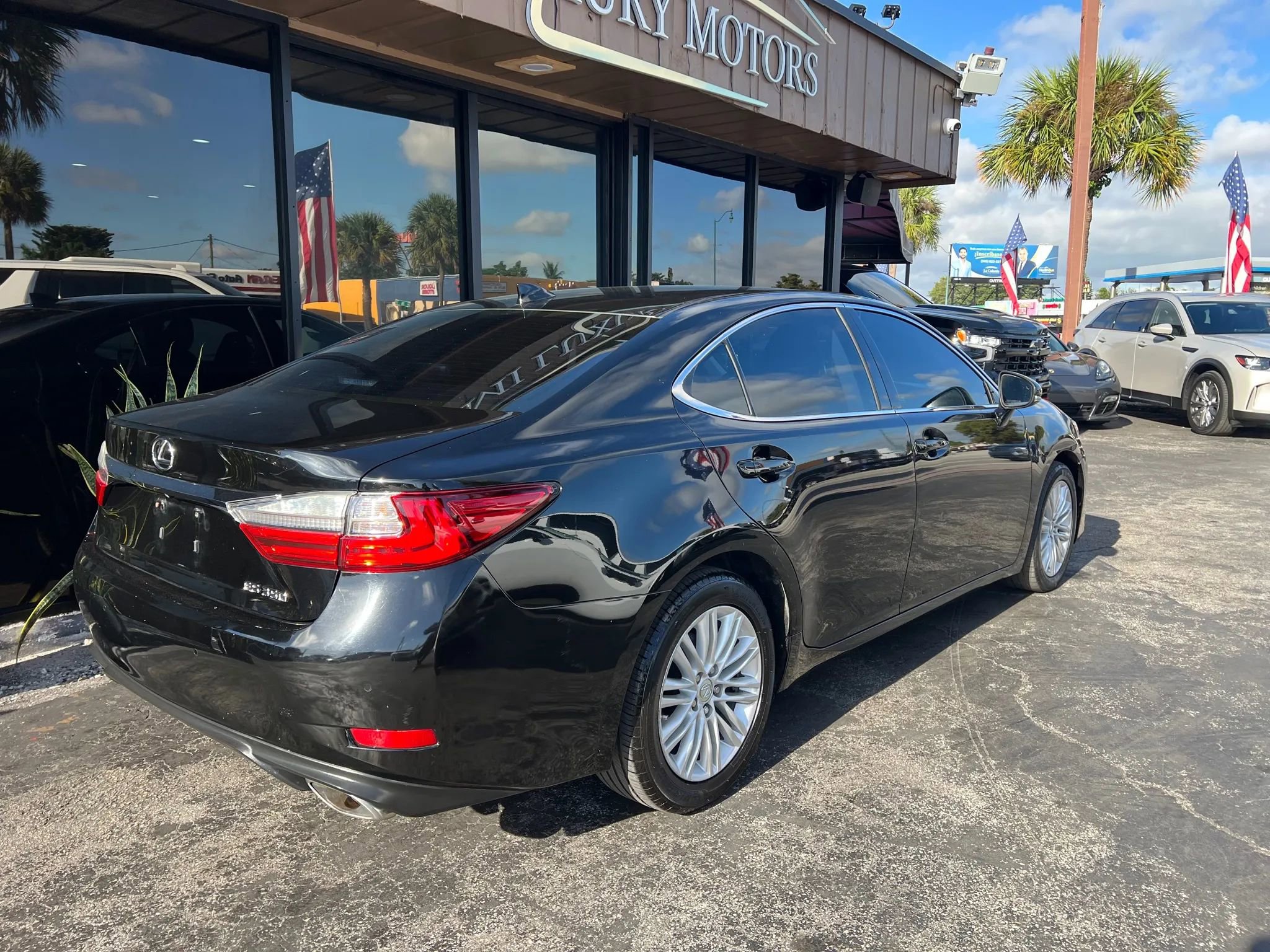 Used 2016 Lexus ES 350 image 9