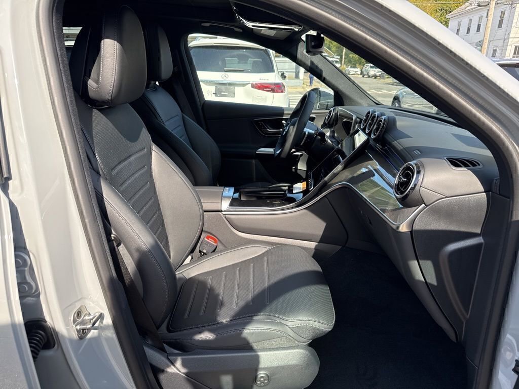 New 2026 Mercedes-Benz GLC 300 GLC 300 image 11