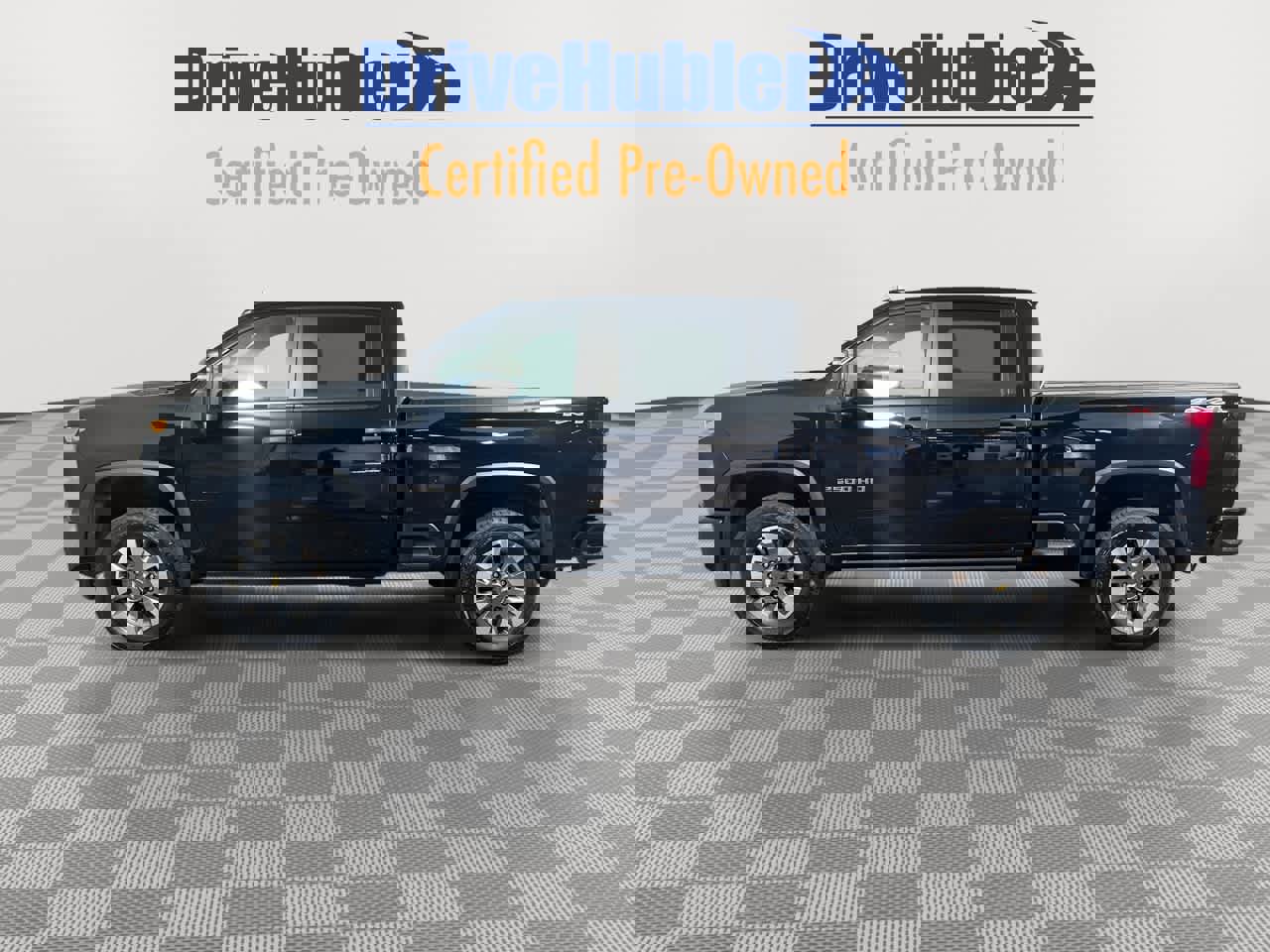 Used 2023 Chevrolet Silverado 2500 Custom w/ Custom Value Package image 5