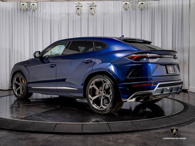 Used 2020 Lamborghini Urus AWD/4WD image 9