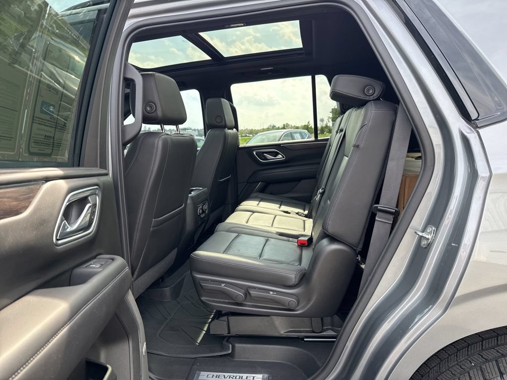 Used 2021 Chevrolet Tahoe Z71 w/ Z71 Signature Package AWD/4WD image 36