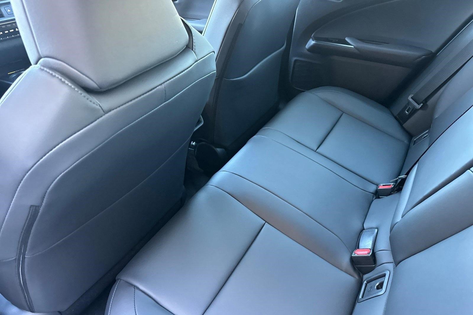 New 2026 Lexus UX 300h FWD image 22