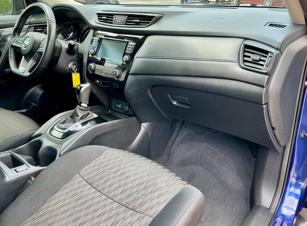 Used 2019 Nissan Rogue S w/ Special Edition Package FWD image 24