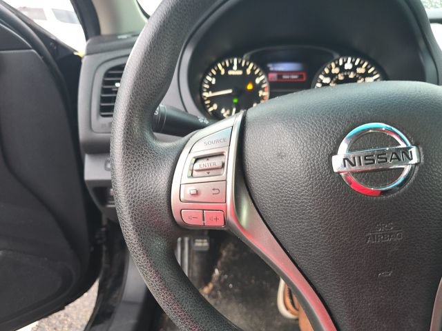 Used 2015 Nissan Altima 2.5 S FWD image 13
