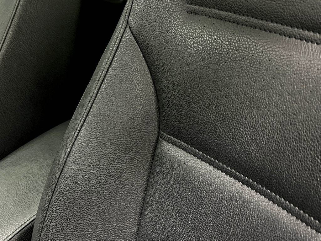 Used 2011 Volkswagen Jetta SEL image 17