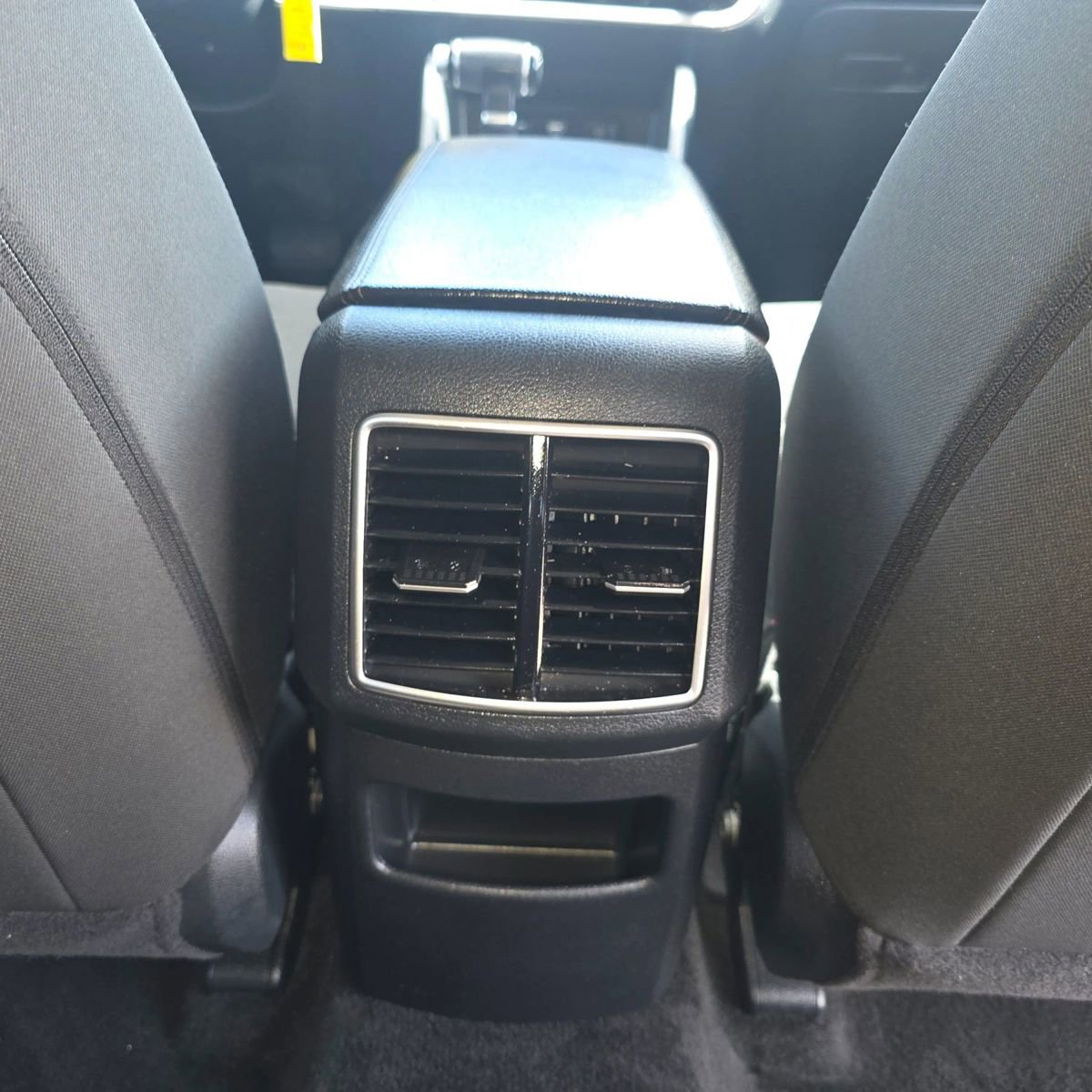 Used 2024 Kia Sportage LX image 17