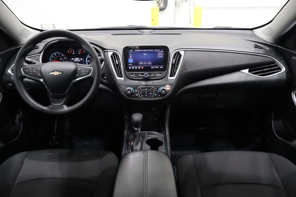 Used 2023 Chevrolet Malibu LT image 29