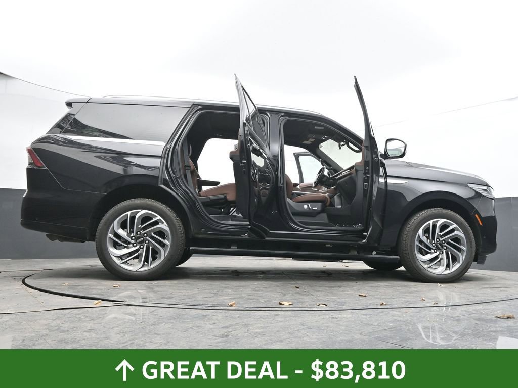 Used 2025 Lincoln Navigator Reserve AWD/4WD image 80