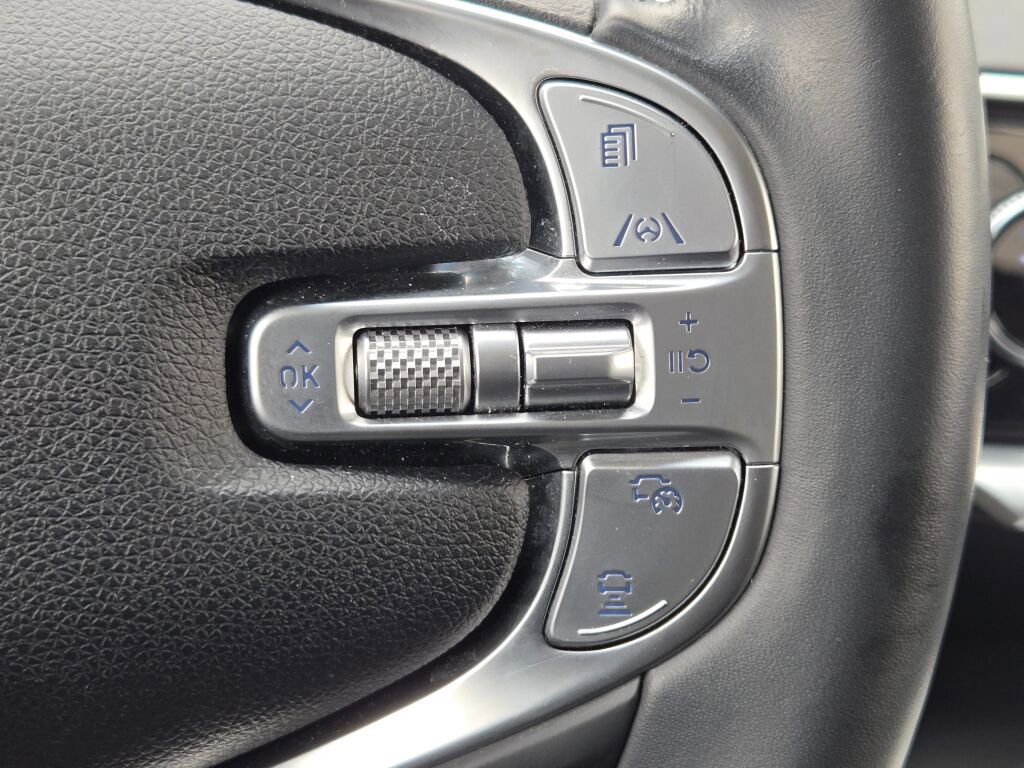 Used 2025 Genesis GV70 2.5T image 30