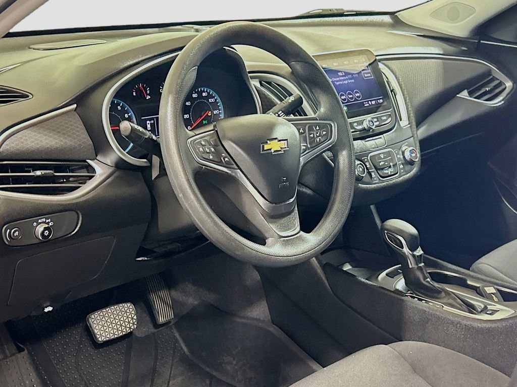 Used 2023 Chevrolet Malibu LS w/ LPO, Floor Liner Package FWD image 7