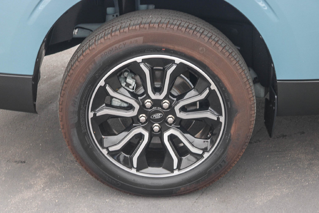 Used 2022 Ford Maverick Lariat w/ Lariat Luxury Package FWD image 11