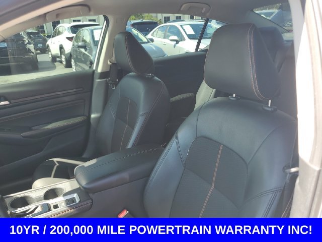 Used 2022 Nissan Altima 2.5 SR AWD/4WD image 12