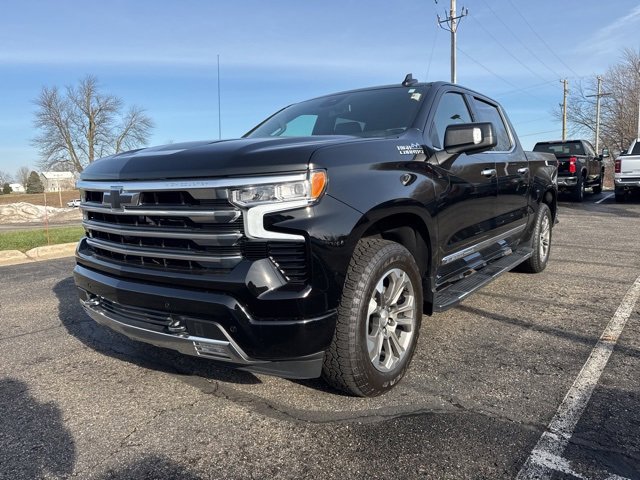 Used 2024 Chevrolet Silverado 1500 High Country w/ Z71 Off-Road Package image 7