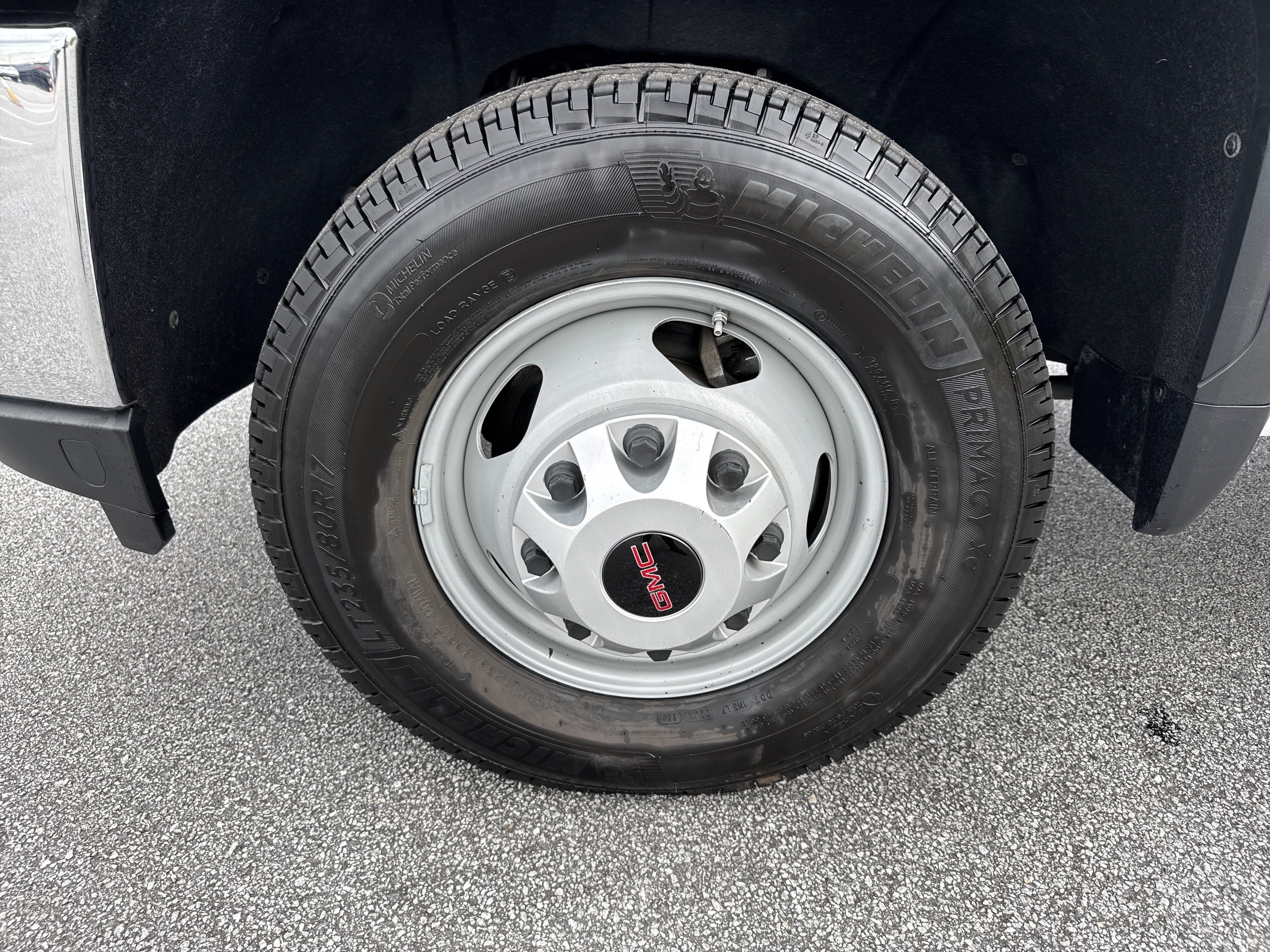 Used 2022 GMC Sierra 3500 Pro w/ Convenience Package RWD image 13