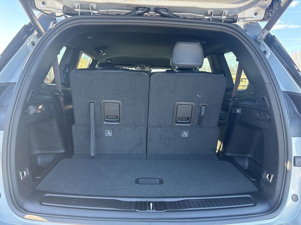 New 2025 Jeep Grand Cherokee L Laredo image 16