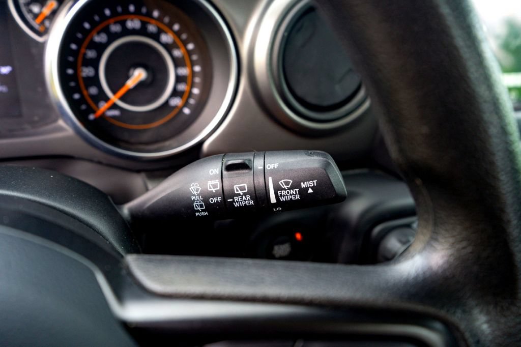 Used 2023 Jeep Wrangler Sport AWD/4WD image 18