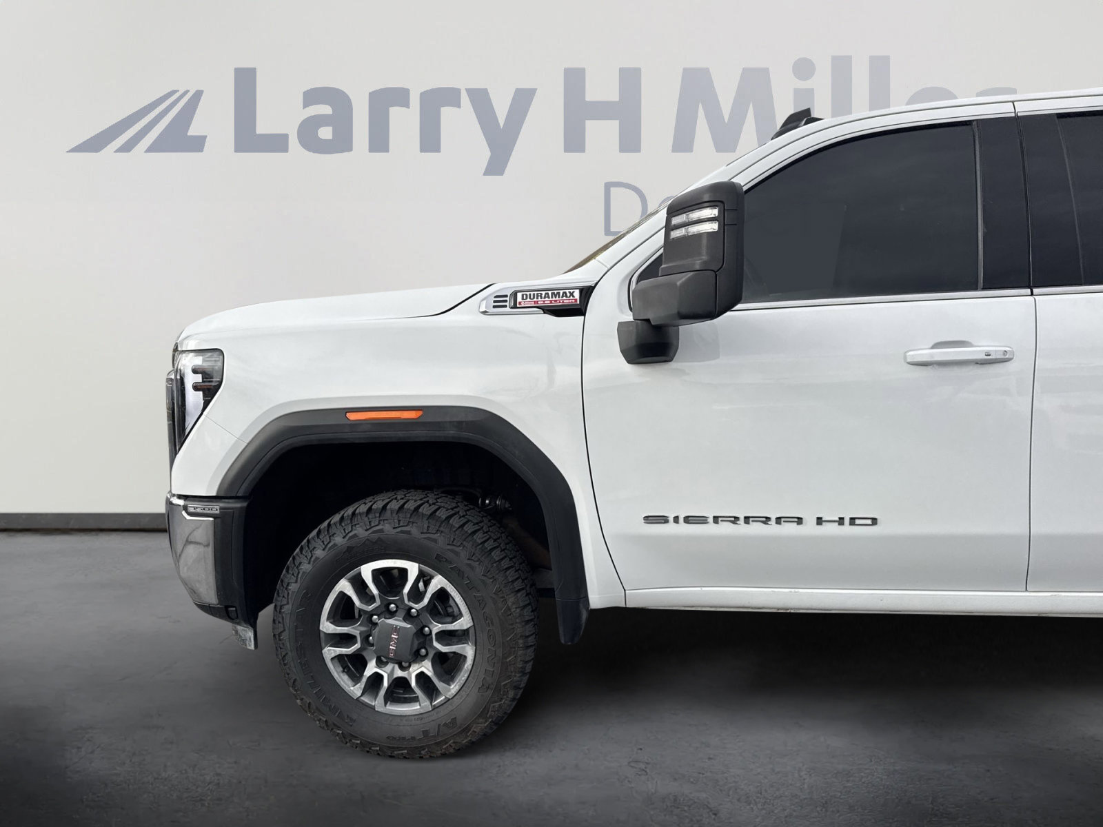 Used 2025 GMC Sierra 3500 SLE w/ SLE Value Package image 10