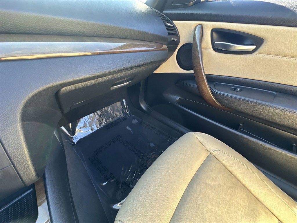 Used 2012 BMW 128i Convertible image 26