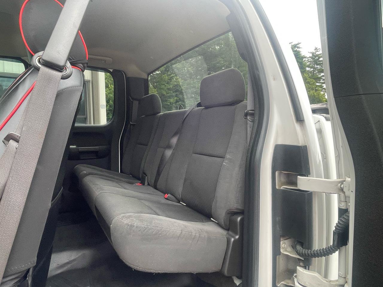 Used 2007 GMC Sierra 2500 SLE w/ SLE2 Audio Package AWD/4WD image 10