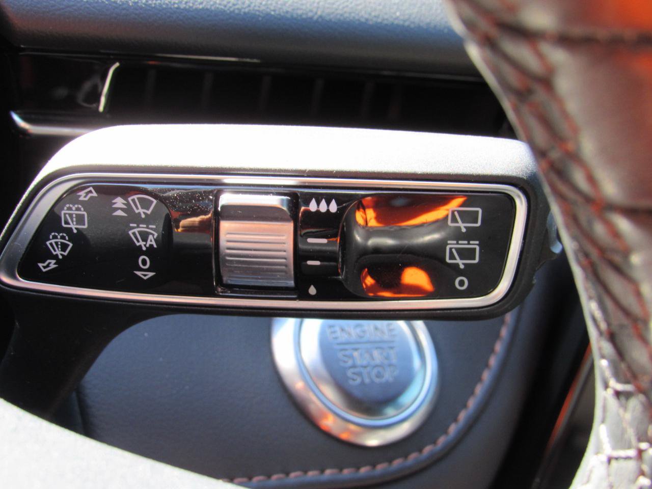 Used 2025 Lincoln Nautilus Premier w/ Jet Appearance Package AWD/4WD image 25