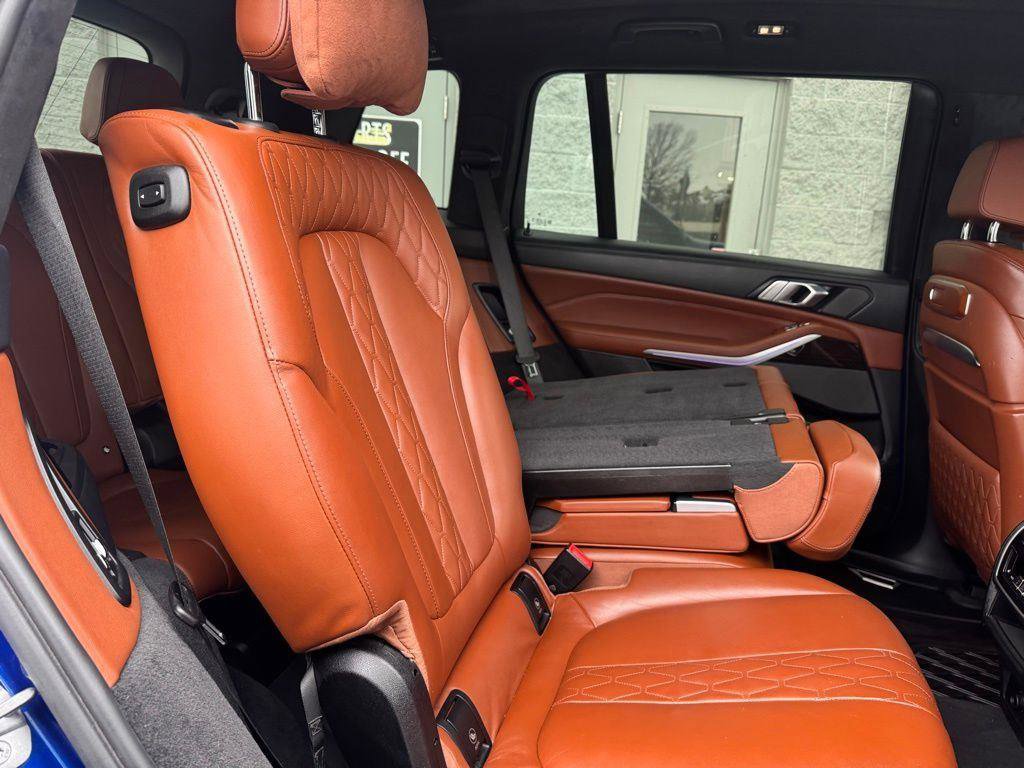Used 2023 BMW X7 M60i w/ Executive Package image 46
