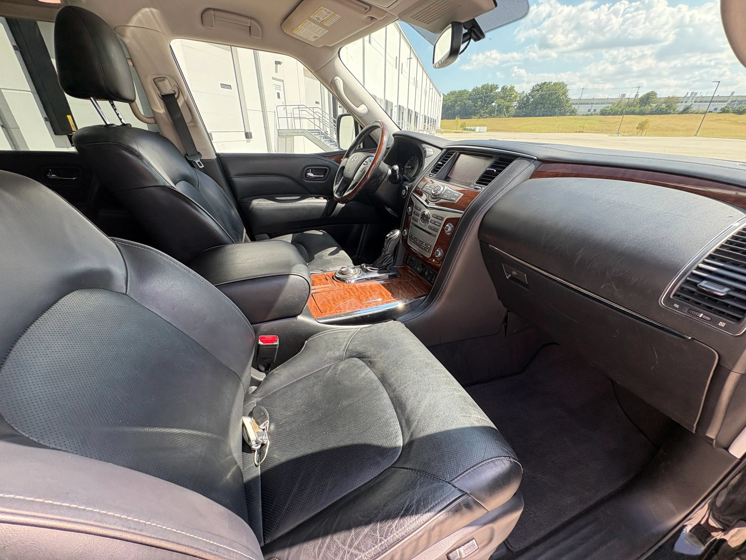 Used 2019 INFINITI QX80 Luxe AWD/4WD image 26