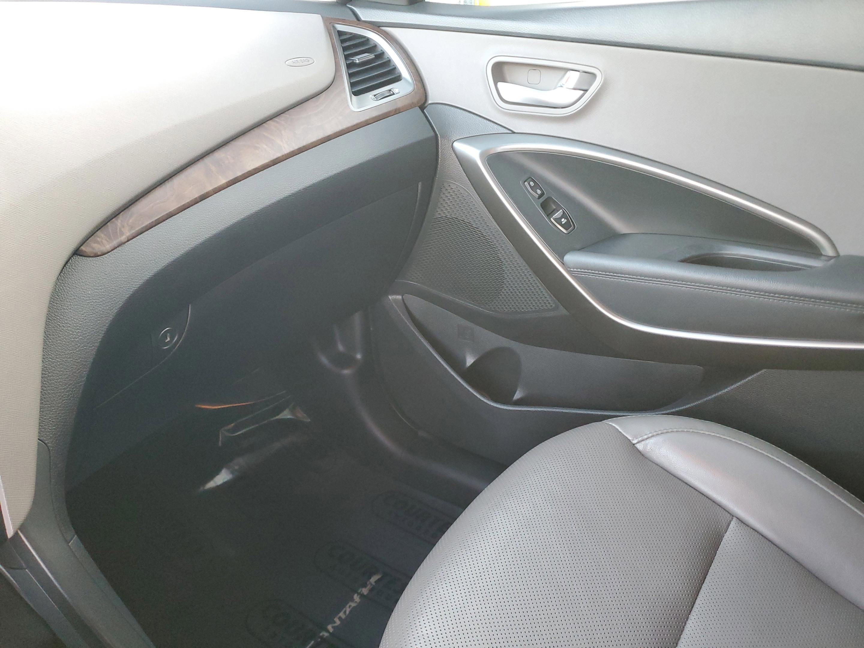 Used 2018 Hyundai Santa Fe Sport image 22