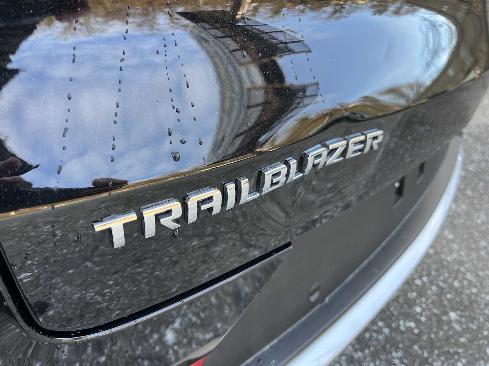 Used 2023 Chevrolet TrailBlazer LT w/ Convenience Package image 28