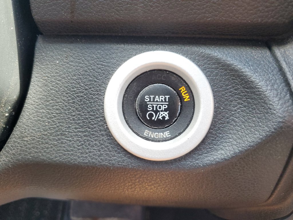 Used 2016 RAM 1500 Limited RWD image 23