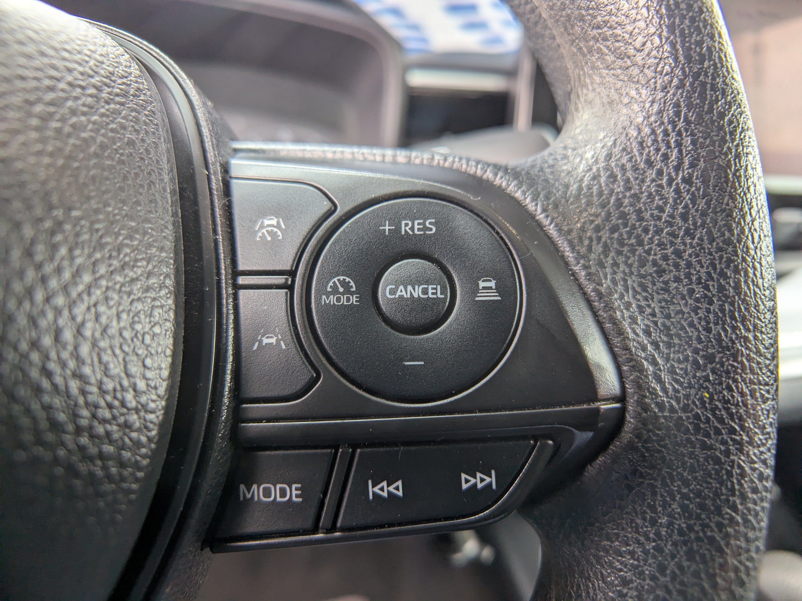 Used 2024 Toyota Corolla LE FWD image 25