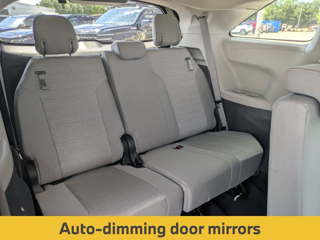 Used 2022 Toyota Sienna LE FWD image 36