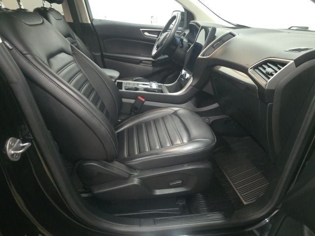 Certified 2024 Ford Edge SEL w/ Convenience Package AWD/4WD image 3