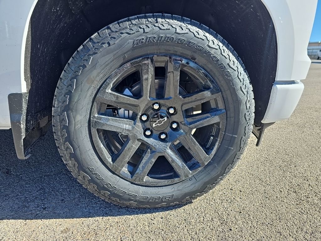 New 2026 Chevrolet Silverado 1500 Custom w/ Turbomax Blackout Package image 7