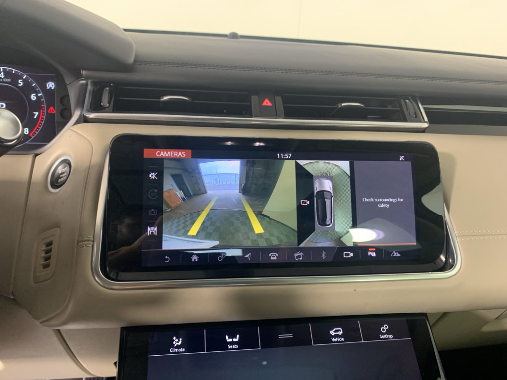Used 2018 Land Rover Range Rover Velar R-Dynamic SE AWD/4WD image 26
