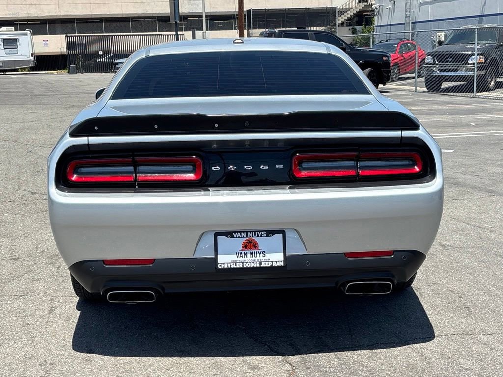 Used 2023 Dodge Challenger R/T RWD image 6