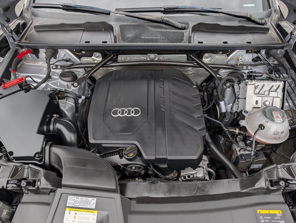 Used 2022 Audi Q5 2.0T Premium Plus w/ Premium Plus Package AWD/4WD image 13