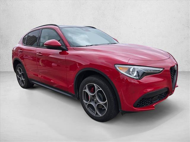 Used 2023 Alfa Romeo Stelvio Sprint RWD image 3