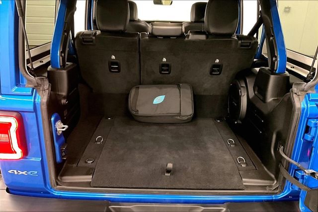 Used 2022 Jeep Wrangler Unlimited Sahara w/ Cold Weather Group image 36