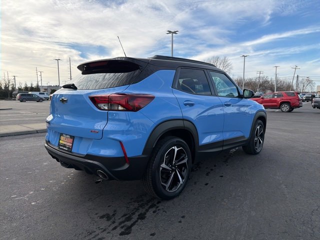 Used 2023 Chevrolet TrailBlazer RS w/ Sun and Liftgate Package image 7