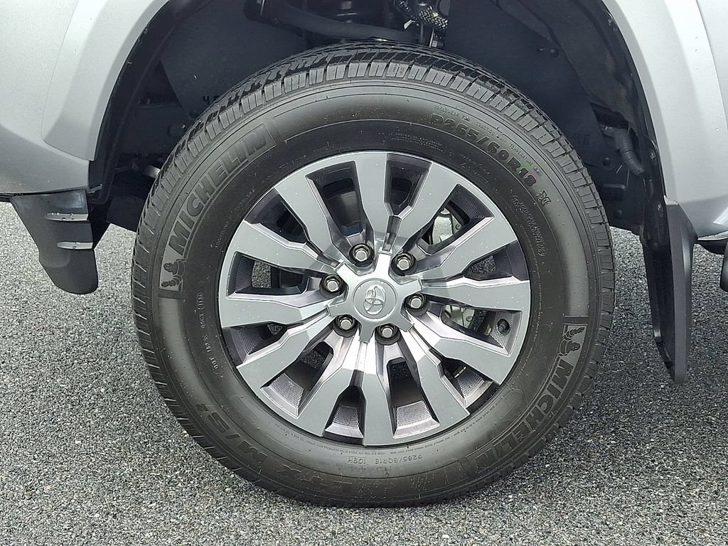 Certified 2023 Toyota Tacoma Limited AWD/4WD image 8