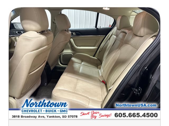 Used 2013 Lincoln MKS AWD image 27