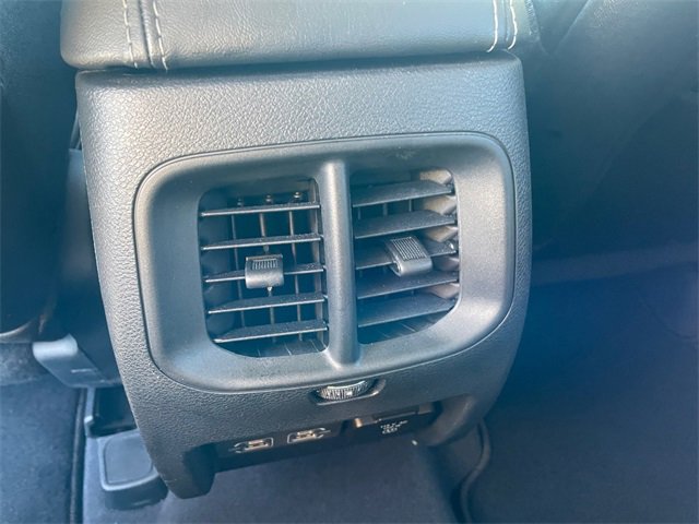 Used 2022 Jeep Cherokee Limited image 16